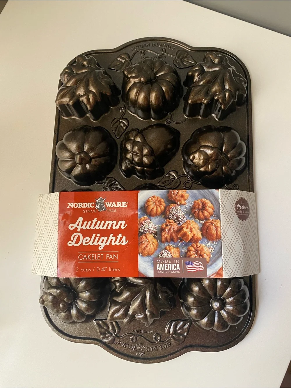 Nordic Ware Autumn Delights Cakelet Pan pumpkin 🍂🍁